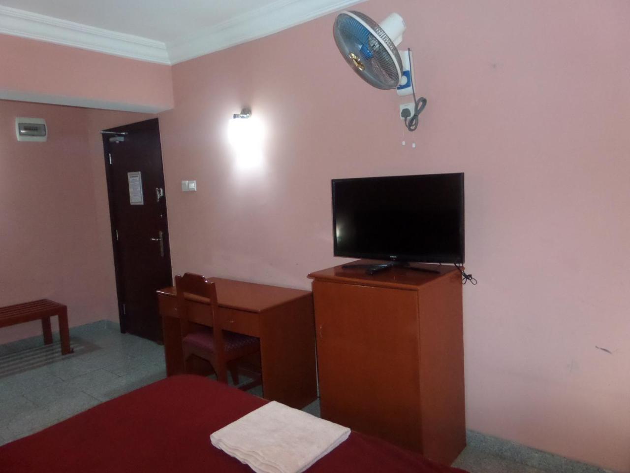 Hotel Newcastle Lagos Luaran gambar