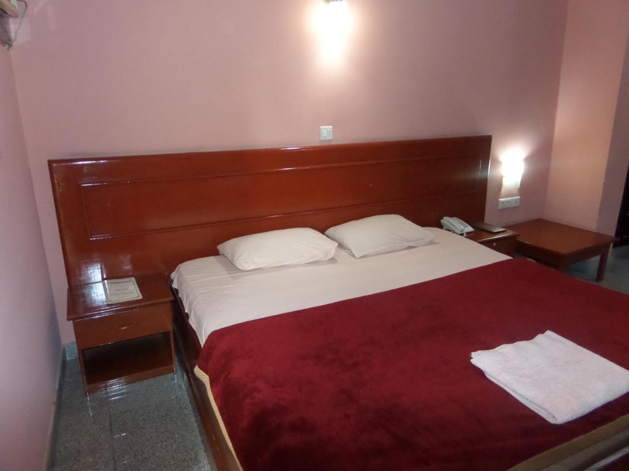 Hotel Newcastle Lagos Luaran gambar