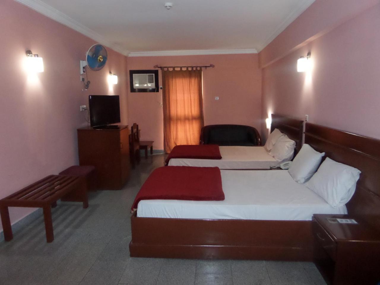 Hotel Newcastle Lagos Luaran gambar