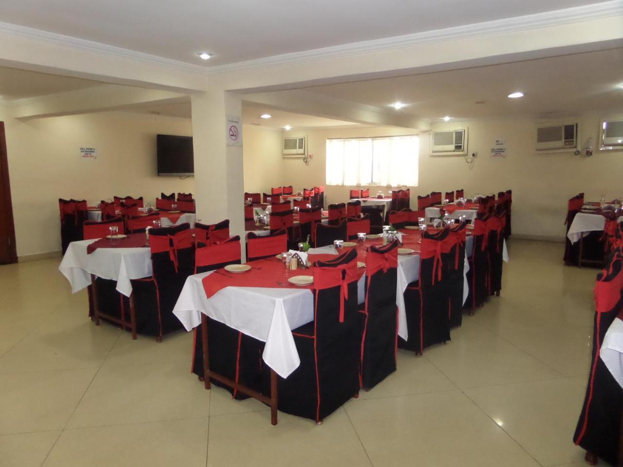 Hotel Newcastle Lagos Luaran gambar
